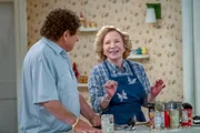 Kitty (Debrao Jo Rupp) kennt Bob (Don Stark) gut