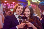 Gerd (Markus Krojer) und Uschi Müller (Trixi Strobel) jubeln