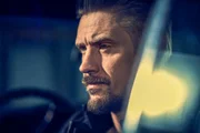 Bislang setzt sich Clement Mansell (Boyd Holbrook) durch