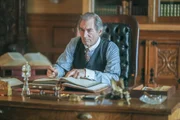 Donald Whitfield (Timothy Dalton) lechzt nach Macht