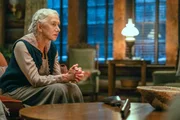 Cara Dutton (Helen Mirren) erwartet den Sturm