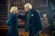 Jacob Dutton (Harrison Ford) beruhigt Cara (Helen Mirren)