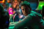 Will (Oliver Jackson-Cohen) wünscht angenehme Ablenkung