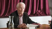 Zun&auml;chst erfreut &bdquo;Der letzte Atemzug&ldquo; Kenneth Linder (Michael Cochrane)