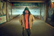 Sogar obdachlos sucht Mike (Max Riemelt) die Wahrheit