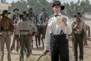 Wild Bill Hickman (Alex Breaux) liest vor