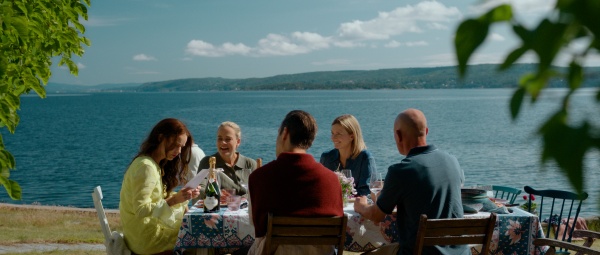 Agnes Kittelsen, Henriette Steenstrup, Ulrikke Hansen Døvigen