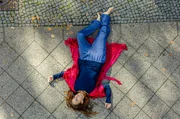 Dr. Thomalla (Jeanette Hain) ist aus dem Fenster gesprungen