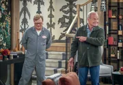 Klempner Roland (Andy Daly, l.) soll Frasiers Problem lösen