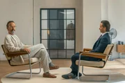 Joschka (Peter Jordan, l.) überrascht Björn (Tom Schilling)