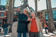 Charles und Calbert (Stephen McKinley Henderson) bummeln