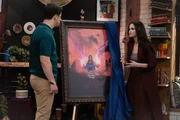 Ein Gem&auml;lde entsetzt Justin (David Henrie) und Alex (Selena Gomez)