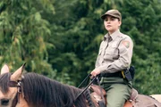 Im Nationalpark will sich Naya Vasquez (Lily Santiago) im Ranger-Dienst beweisen