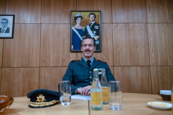 General Börje Lagercrantz (Niklas Engdahl) blüht auf