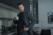 Danny (Donnie Wahlberg) stutzt &uuml;ber ein Detail in seinem Fall