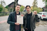 Wolke (Willi Sellmann (l.) und Korbi (Nick Romeo Reimann) Wolke (Willi Sellmann (l.) und Korbi (Nick Romeo Reimann)