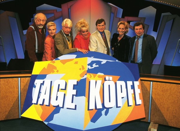 Das "7 Tage, 7 Köpfe"-Team mit (v.l.) Karl Dall, Milena Preradovic, Rudi Carrell, Gaby Köster, Jochen Busse, Bärbel Schäfer und Dr. Hellmuth Karasek