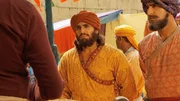 Jalal Akbar (Rajat Tokas, li)