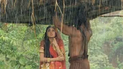 Jodha Bai (Paridhi Sharma, li), Khyber Zaara (Ketan Karande, re)