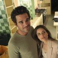 Amanda Peet und David Walton als ungleiches Paar