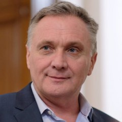 Bernhard Schir