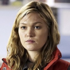 Julia Stiles