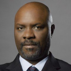 Robert Wisdom