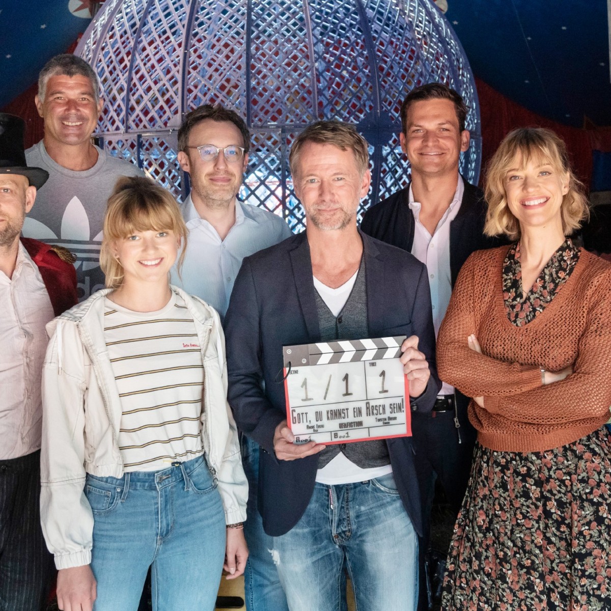 Gott Du Kannst Ein Film Rtl Wiederholung "Gott, du kannst ein Arsch sein!": RTL bringt Verfilmung in die Kinos