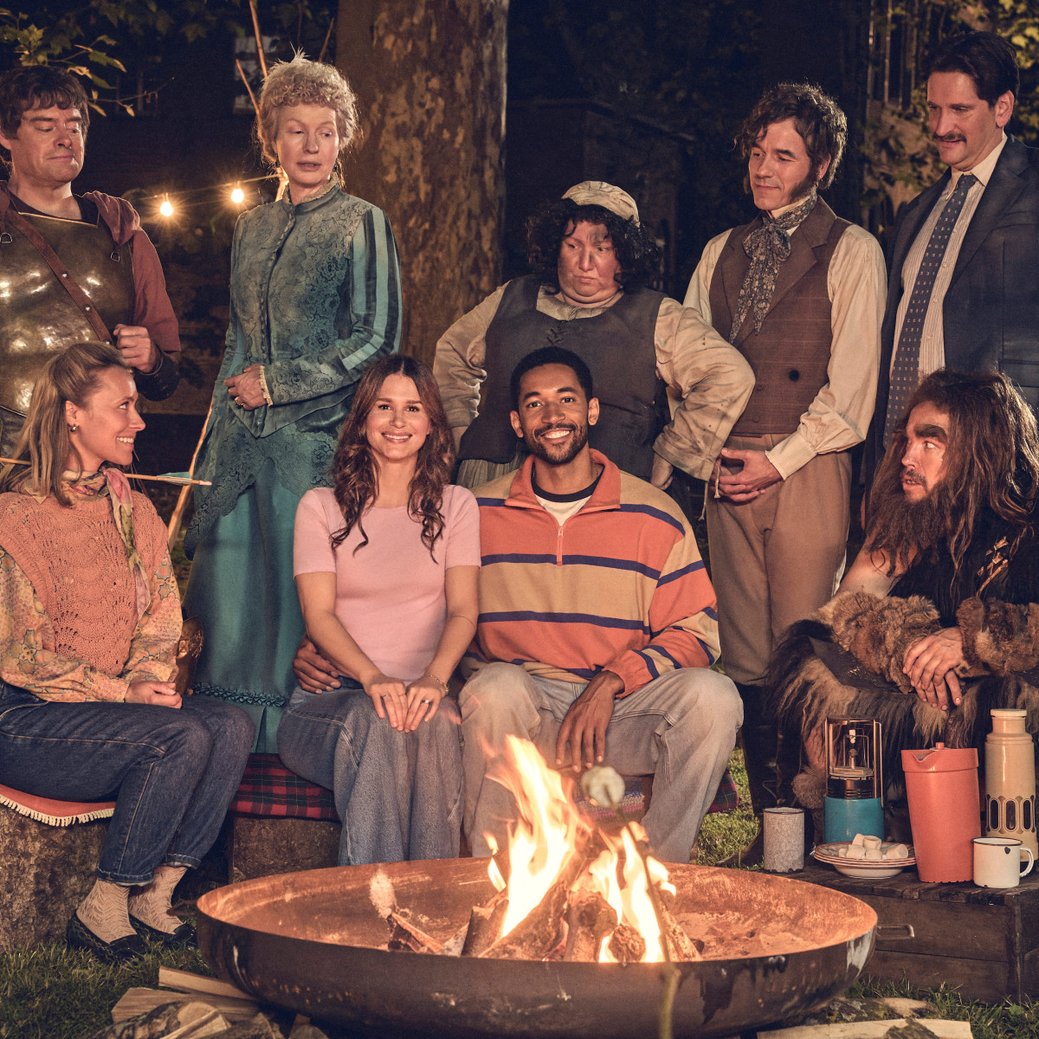 "Ghosts": Dreharbeiten zu Staffel 2 der deutschen Comedy-Adaption angelaufen/BBC Studios Germany GmbH/Frank Dicks "Ghosts": Dreharbeiten zu Staffel 2 der deutschen Comedy-Adaption angelaufen/BBC Studios Germany GmbH/Frank Dicks