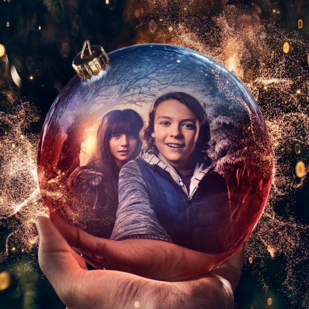 KiKA-Adventsprogramm: Dänisches Weihnachtsmärchen macht den Auftakt/BR/TV 2 Denmark, Cosmo Film/Per Arnesen/ZDF/Cielo Films/Caribara Production/SuperswissRed/M.A.R.K.13/ZDF Studios GmbH/2025 Pictoryland/Mathias Neumann/Blue Spirit Productions/Collage by TV Wunschliste