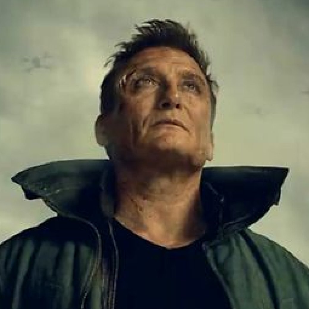 "Droneland": Dystopischer Überwachungsthriller Oliver Masucci und Sophie Mousel mit Deutschlandpremiere/MagentaTV "Droneland": Dystopischer Überwachungsthriller Oliver Masucci und Sophie Mousel mit Deutschlandpremiere/MagentaTV