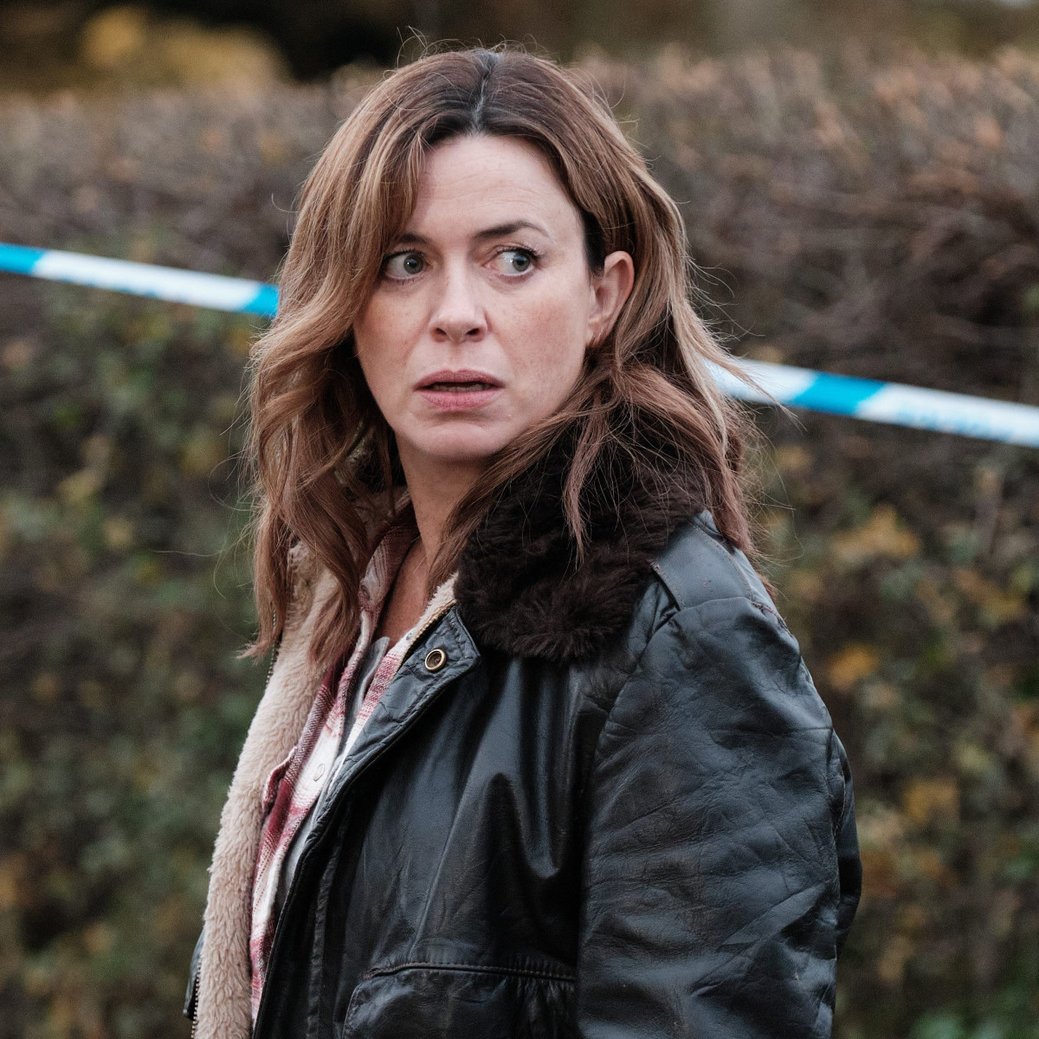 "Krähenmädchen": Zweite Staffel der düsteren Thrillerserie mit Eve Myles ("Torchwood") findet Termin/Paramount+ "Krähenmädchen": Zweite Staffel der düsteren Thrillerserie mit Eve Myles ("Torchwood") findet Termin/Paramount+