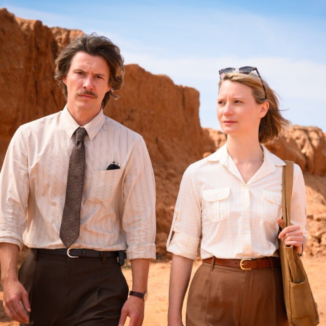 "The Killings: Parrish Station": Film-Star Mia Wasikowska ("Alice in Wonderland") führt neue Krimiserie an/stan/ITV "The Killings: Parrish Station": Film-Star Mia Wasikowska ("Alice in Wonderland") führt neue Krimiserie an/stan/ITV