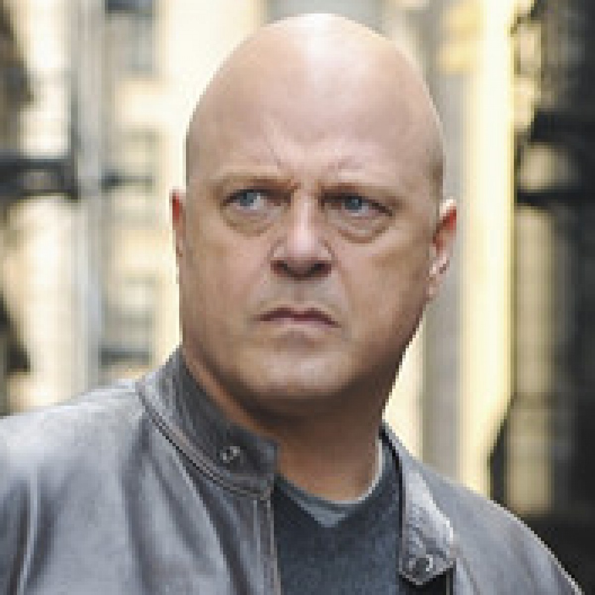 Next photo of Michael Chiklis