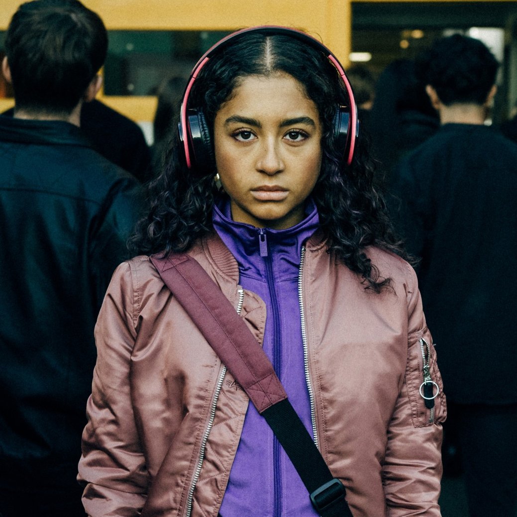 TV-Kritik/Review: "Schattenseite": Kein Geheimnis ist mehr sicher/ARD Degeto Film/HR/funk/Dreamtool Entertainment GmbH/Elliott Kreyenberg TV-Kritik/Review: "Schattenseite": Kein Geheimnis ist mehr sicher/ARD Degeto Film/HR/funk/Dreamtool Entertainment GmbH/Elliott Kreyenberg