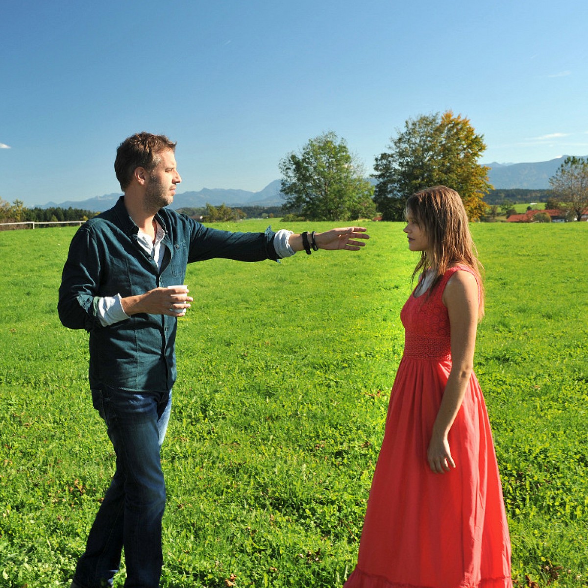 Sturm Der Liebe Endgultiger Abschied Von Sarah Elena Timpe Unverhofftes Wiedersehen Mit Verungluckter Sabrina Gorres Tv Wunschliste