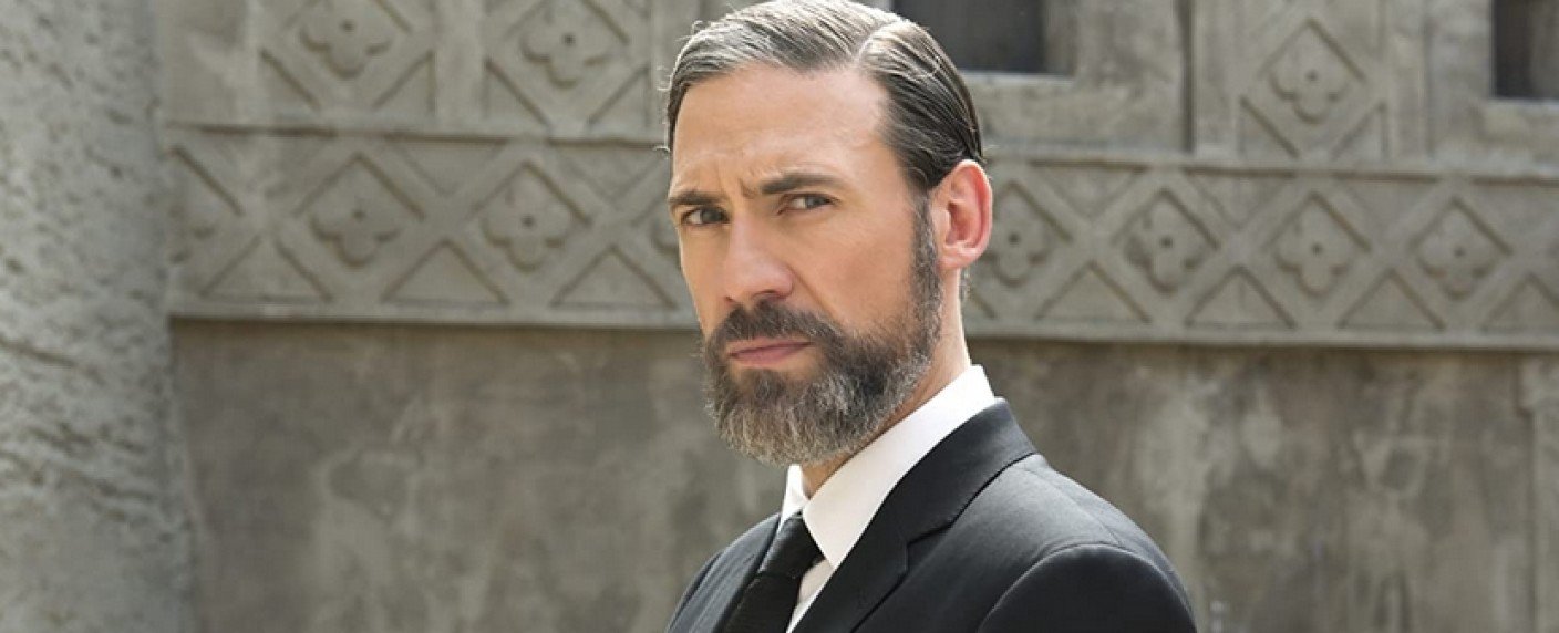 The CW veröffentlicht neues Promo-Foto der Hauptfiguren