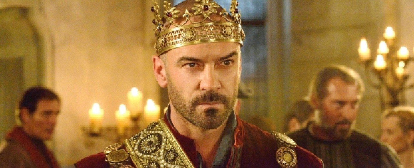 Abbie Cobb als eine der Cheerleaderinnen gecastet