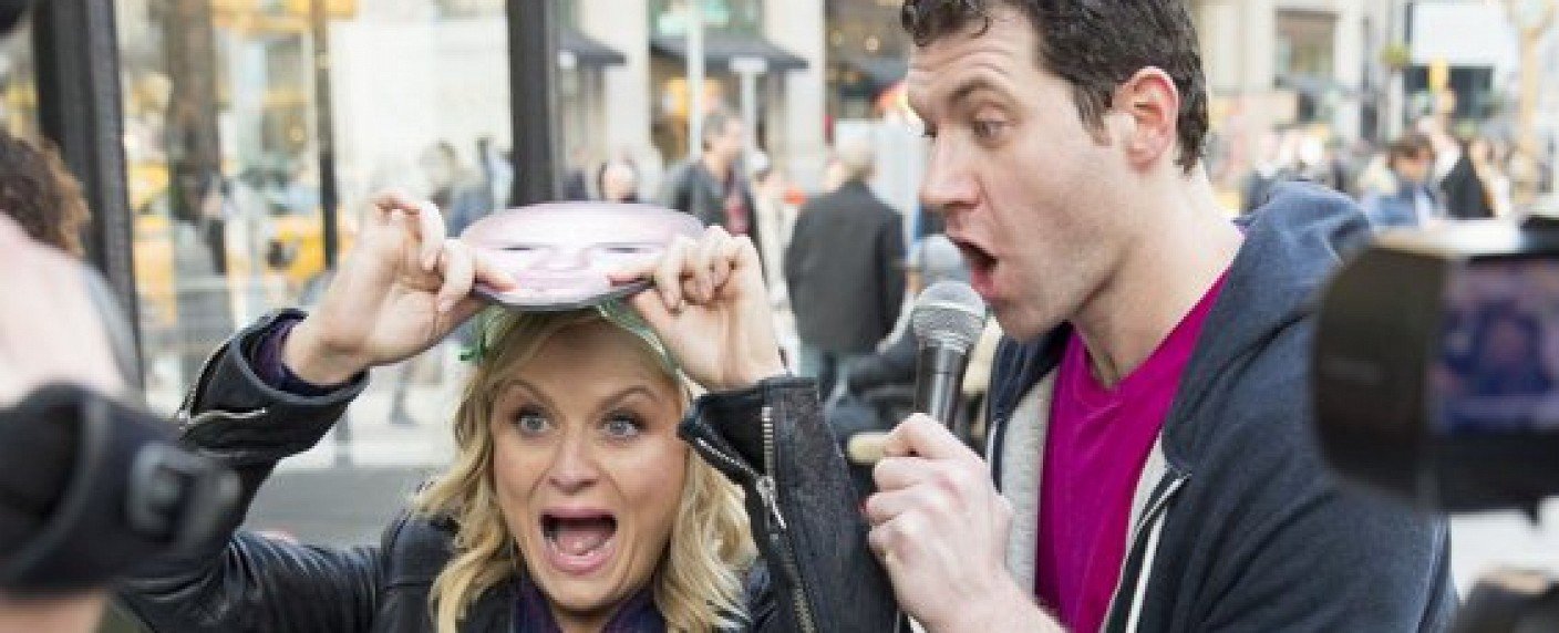 Billy Eichner und Julie Klausner übernehmen Hauptrollen