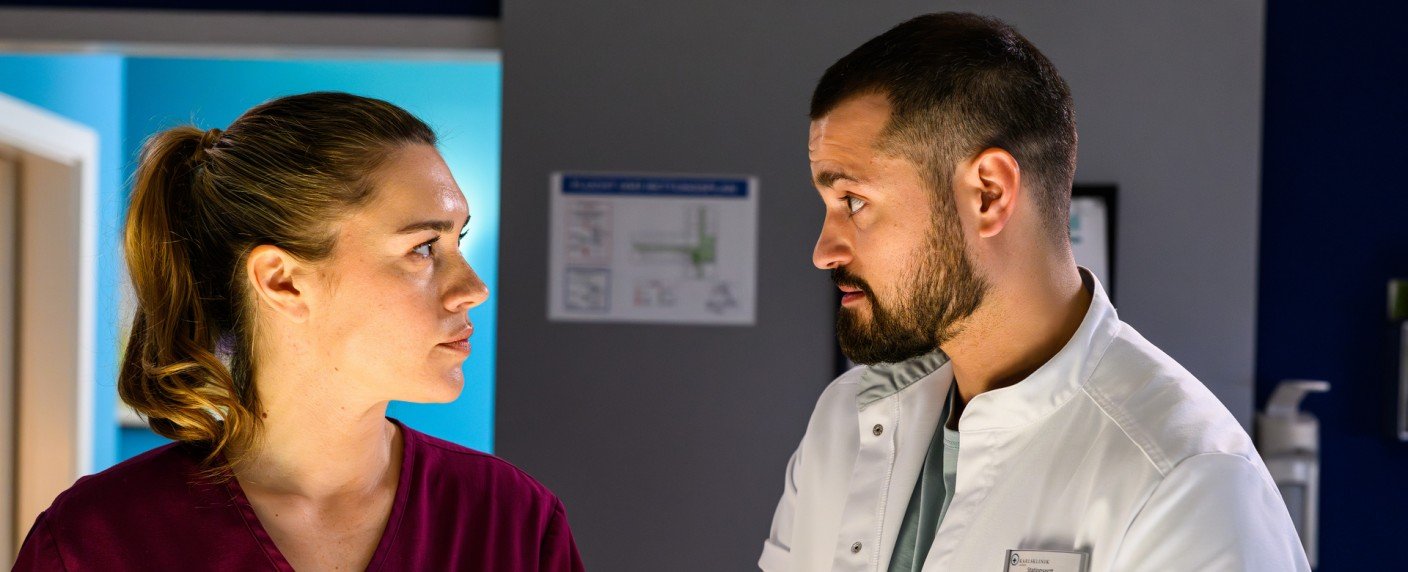 Nicolas Fethi Türksever wird zum Notarzt in der Karlsklinik