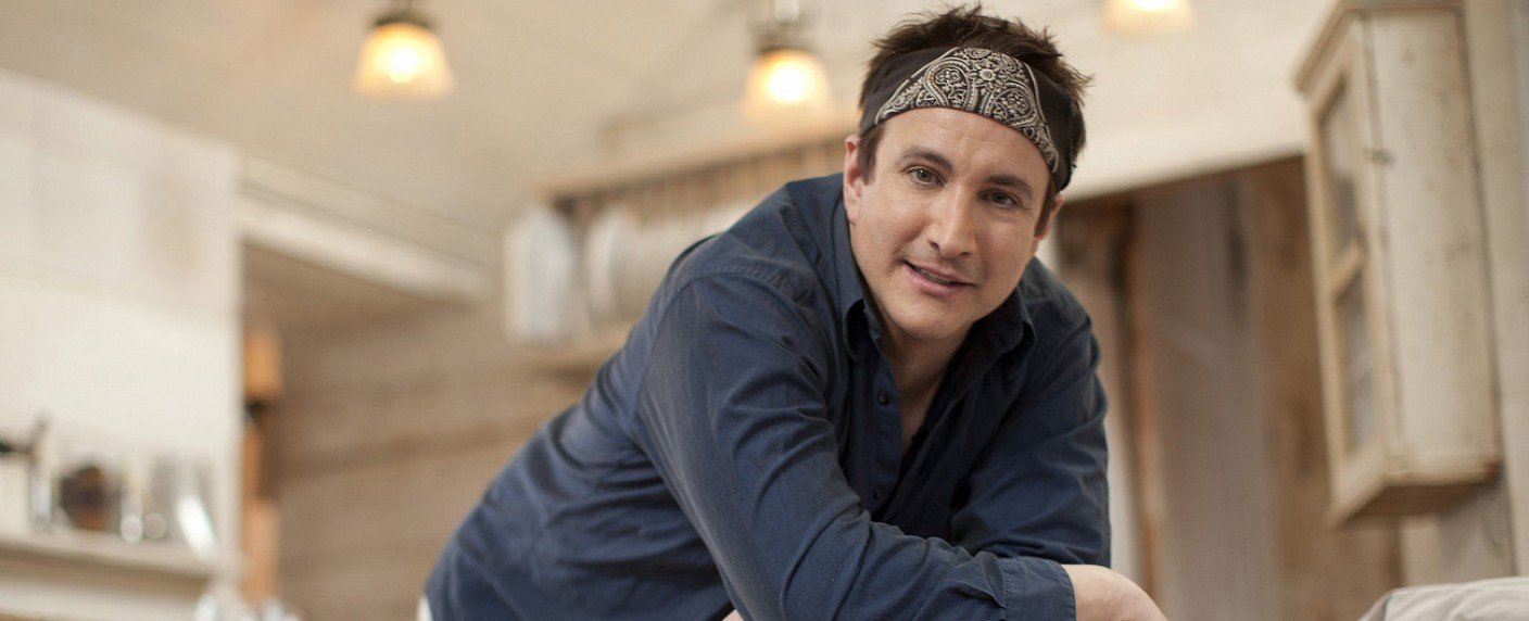 Highschool-Rektor wird zum Widersacher der jungen Hexe