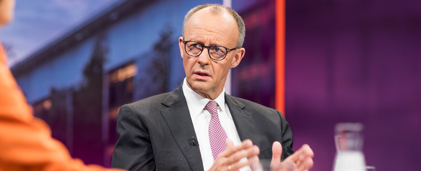 Kanzler Friedrich Merz stellt sich den Fragen