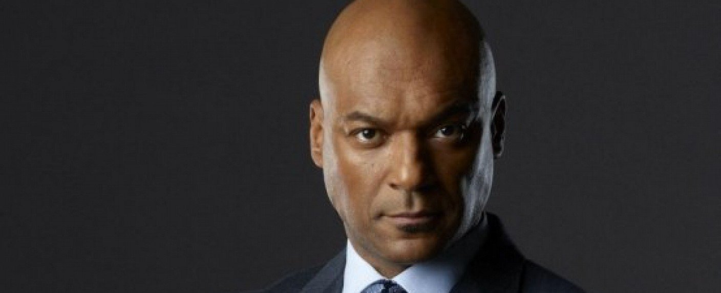 Salmon spielt alten Geheimdienstler