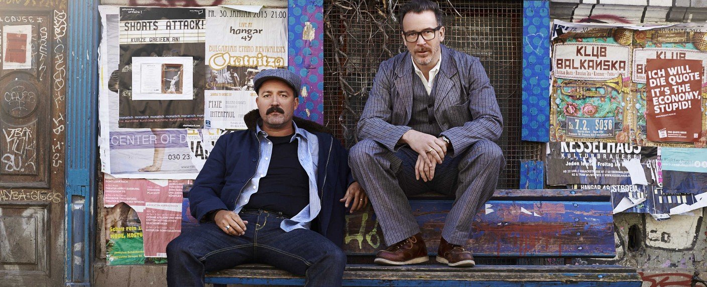 Zwei gegensätzliche Persönlichkeiten präsentieren Männerthemen