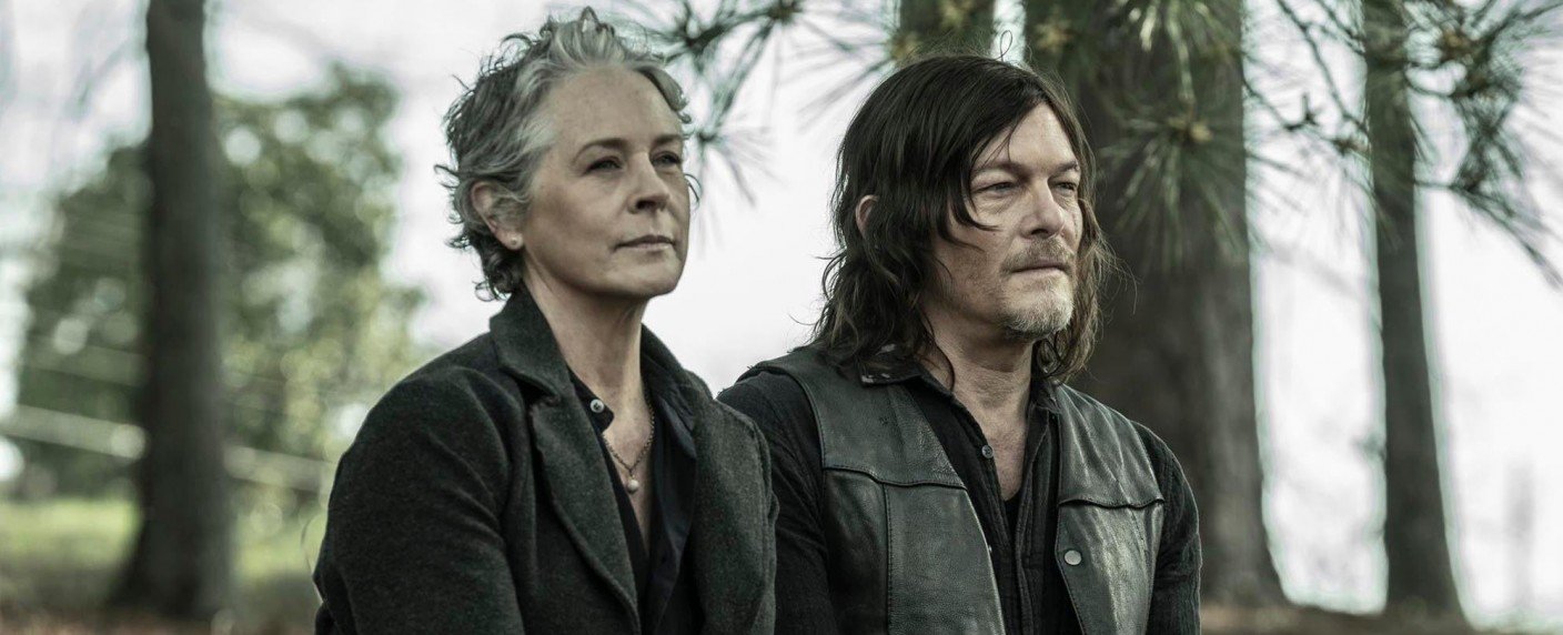 Daryl und Carol treffen in Madrid ein