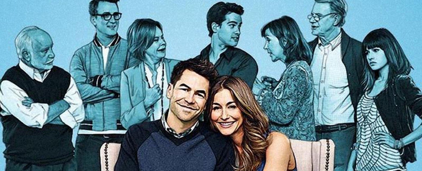 Ein glückliches Paar und seine verrückten Eltern