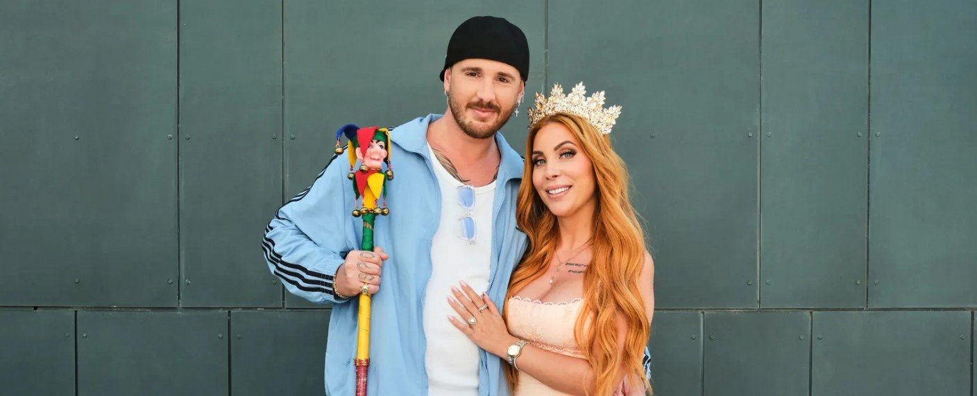 Tara & Dennis oder: "Der Hofnarr liebt die Queen"