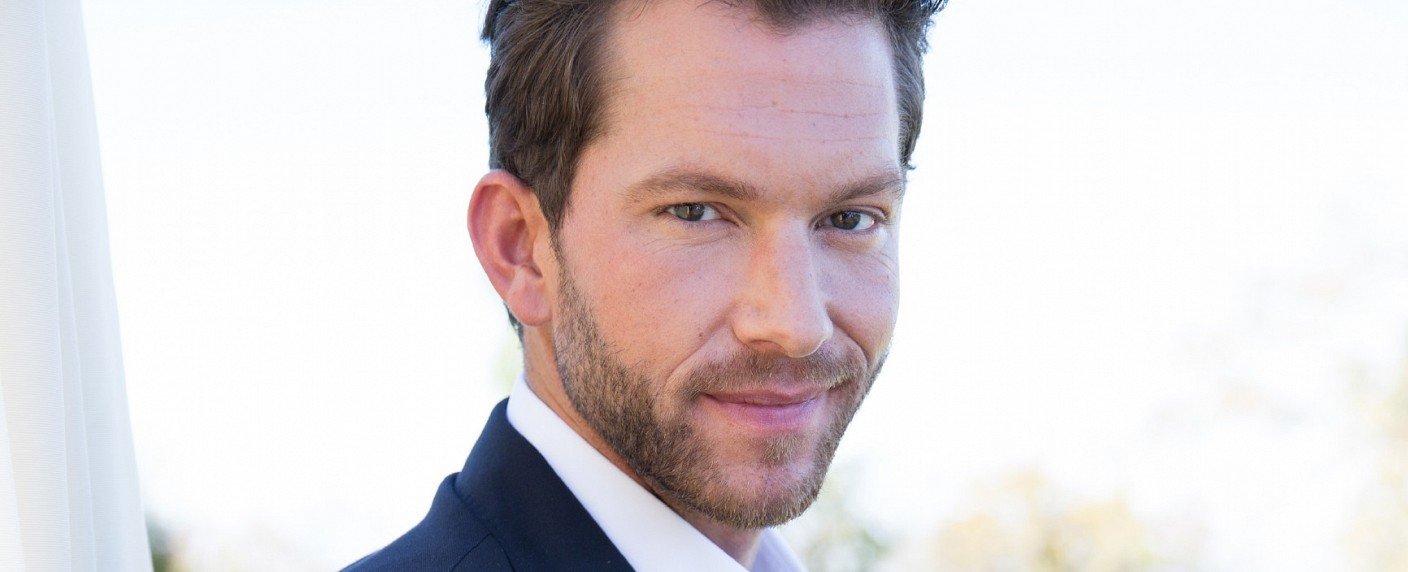 Ehemaliger Mr. Germany wird von 22 Kandidatinnen umworben