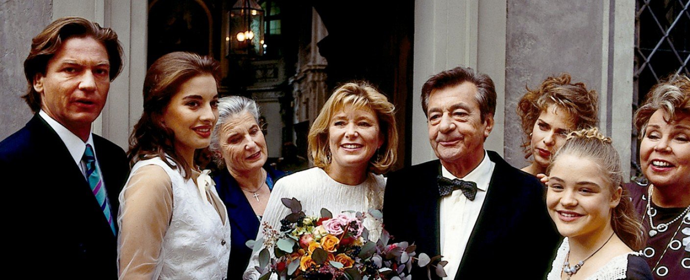 Günter Mack als geplagter Vater von drei heranwachsenden Töchtern