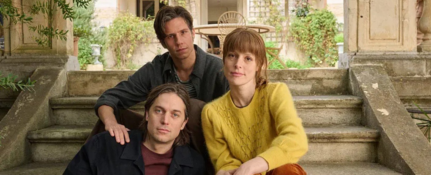 Drama über junge Liebe und eine komplizierte Dreiecksbeziehung